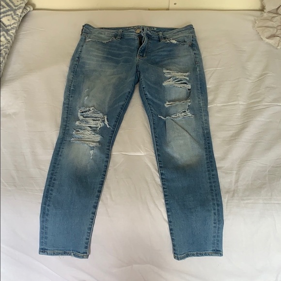 American Eagle Outfitters Denim - American eagle jeans. Size 10 short light wash